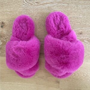 Aerie Fuzzy Pink Slippers